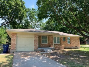 1400 Glendale St in Greenville, TX - Building Photo - Building Photo