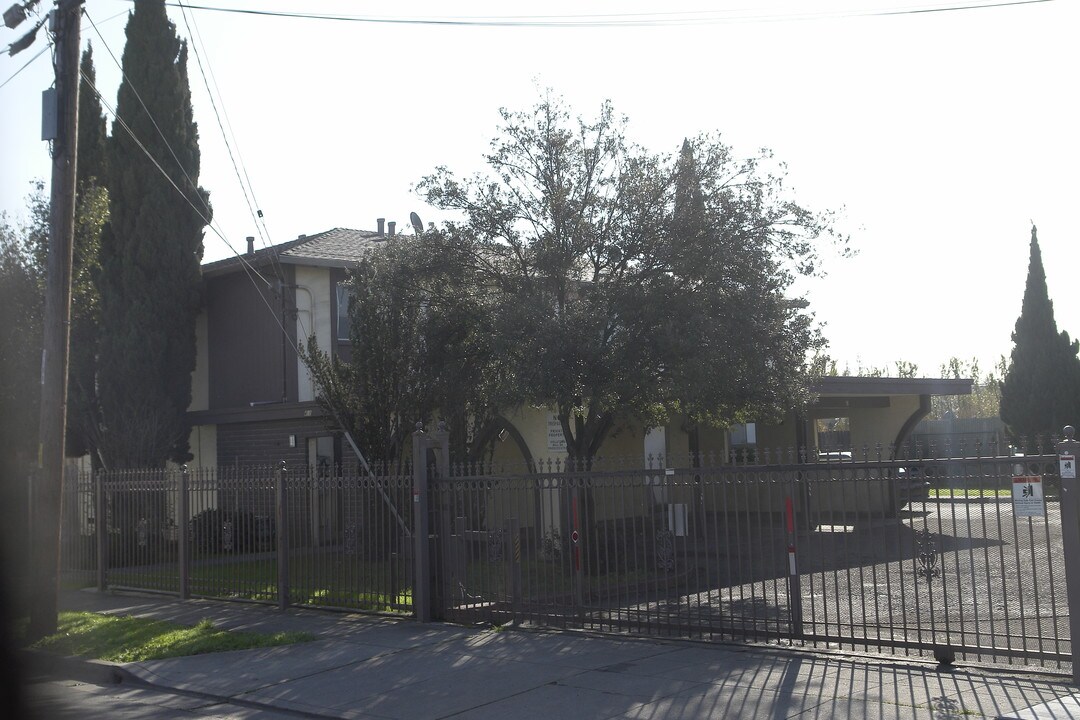 410 Ranker Pl in Hayward, CA - Building Photo