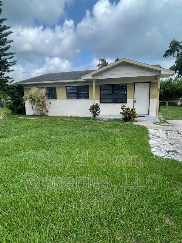 property at 1222 Woodland Ave