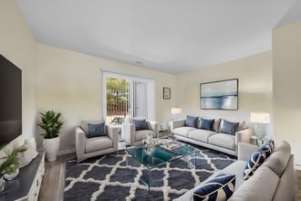 Holiday Village Townhomes in Traverse City, MI - Building Photo - Building Photo