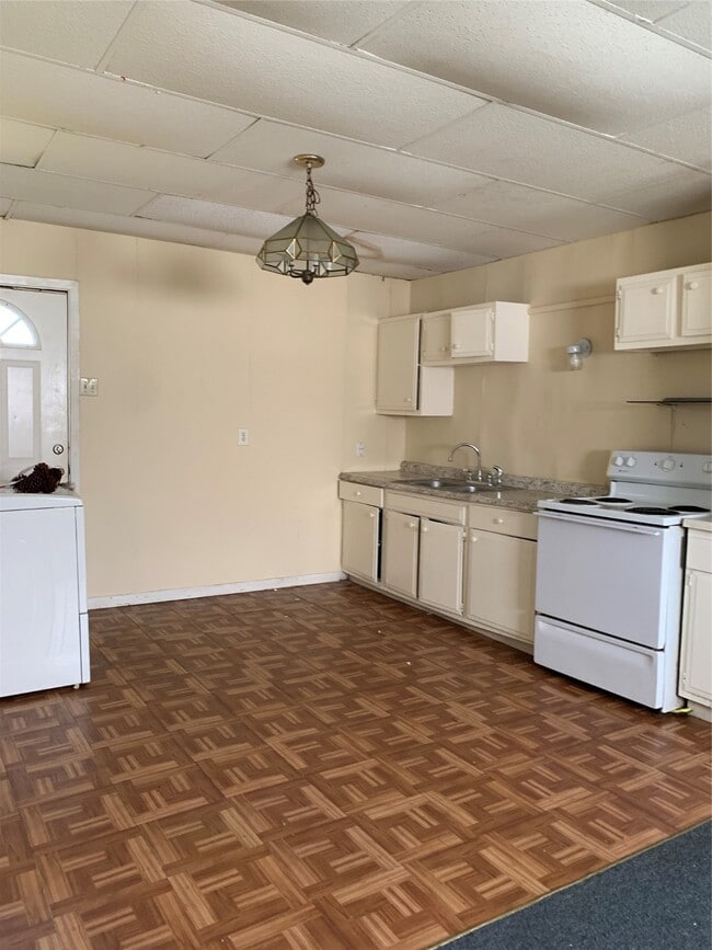 property at 2217 Leaman Ave