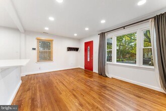 5014 Sheridan St in Riverdale Park, MD - Building Photo - Building Photo