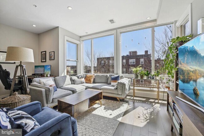 340 Adams St NE in Washington, DC - Building Photo - Building Photo