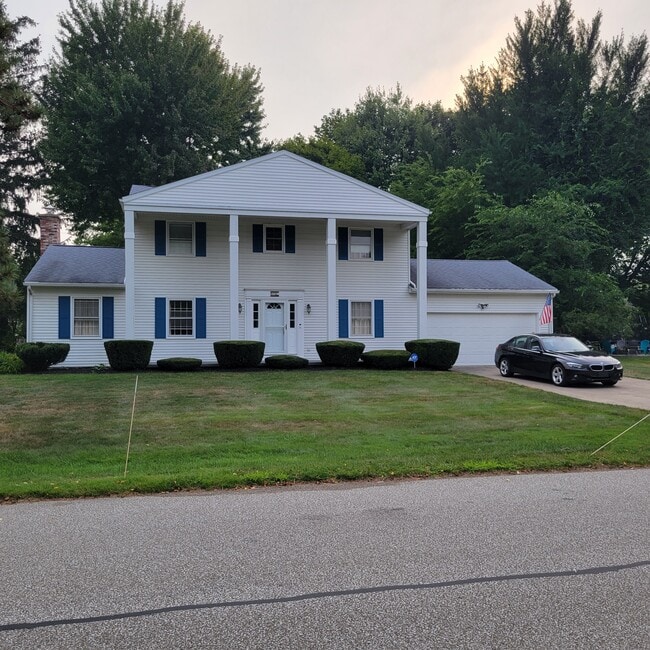 property at 802 Wedgewood Dr