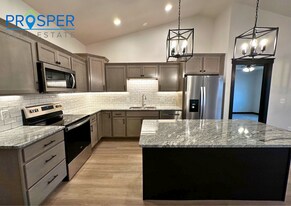 785 Carter Rd in Stanley, WI - Building Photo