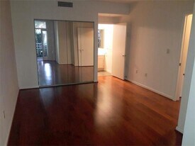 550 Ortega Ave in Mountain View, CA - Building Photo