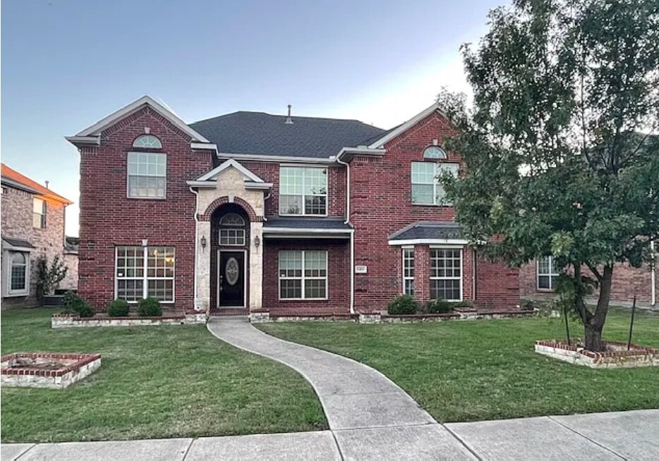1401 Patch Grove Dr in Frisco, TX - Building Photo