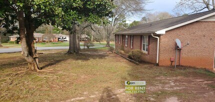 117 Avalon Cir in Easley, SC - Building Photo - Building Photo