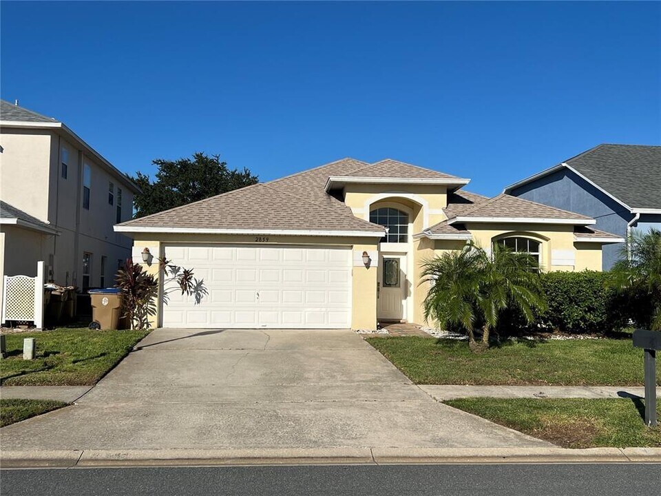2859 Blooming Alamanda Loop in Kissimmee, FL - Building Photo