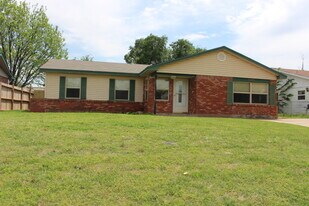 4416 NW Baltimore Ave in Lawton, OK - Building Photo