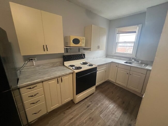 1158 Mulberry St in Harrisburg, PA - Foto de edificio - Building Photo