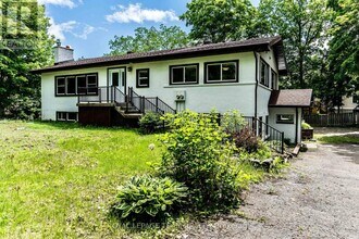 1206 Old Carp Rd in Ottawa, ON - Building Photo - Building Photo