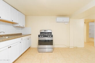 1309 E Rio Grande Ave in El Paso, TX - Foto de edificio - Building Photo