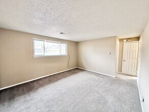 2 Alan Shepard Rd in Pueblo, CO - Building Photo - Building Photo