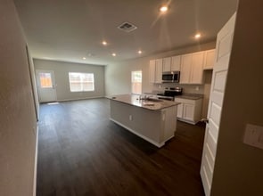 596 Jennifer Wy in New Braunfels, TX - Building Photo - Building Photo