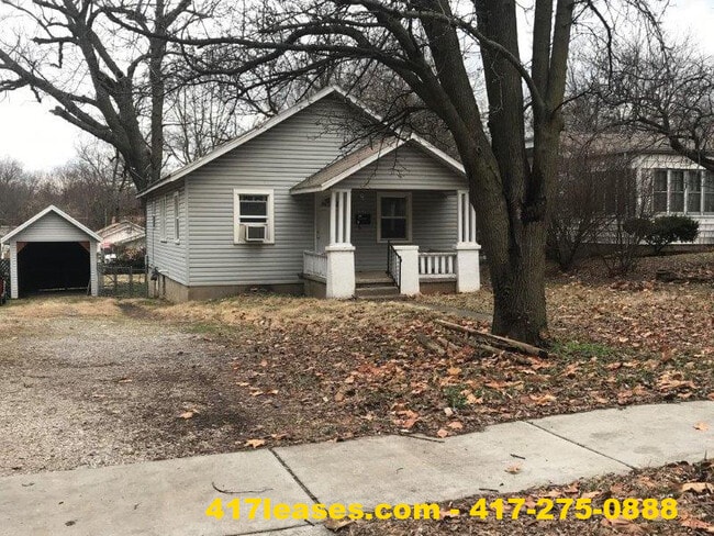 property at 2229 N Johnston Ave
