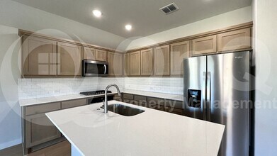 912 Jackrabbit St in Princeton, TX - Building Photo - Building Photo