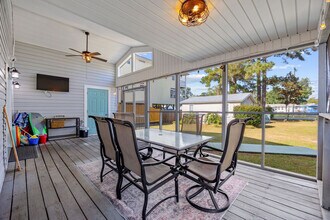 347 Seabreeze Dr in Murrells Inlet, SC - Building Photo - Building Photo