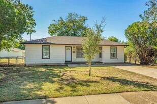 3033 Blanton St in Wichita Falls, TX - Building Photo