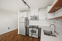 Wally Apartments in Seattle, WA - Building Photo - Building Photo