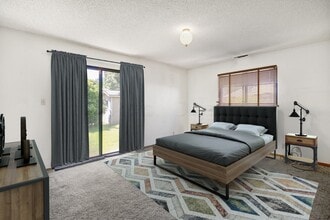 6851 Albury St in Citrus Heights, CA - Building Photo - Building Photo