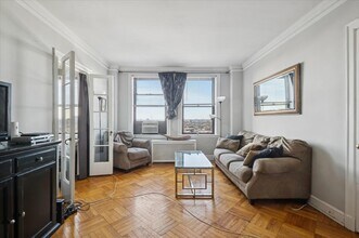 2000 N Lincoln Park W in Chicago, IL - Building Photo - Building Photo