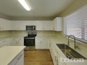 2645 S 63rd Ln in Phoenix, AZ - Building Photo - Building Photo