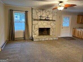 341 Sanders-Davis Rd in Newnan, GA - Building Photo - Building Photo