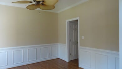 205 Ludlow Dr in Seaford, VA - Building Photo - Building Photo