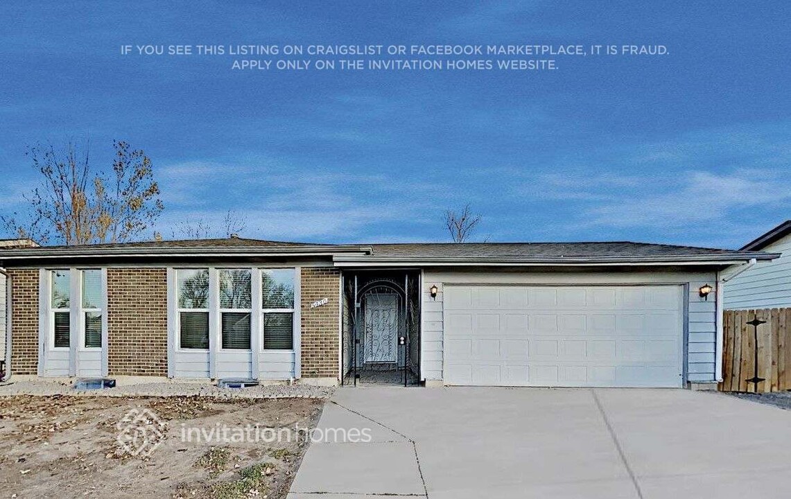 5430 Crystal St in Denver, CO - Foto de edificio
