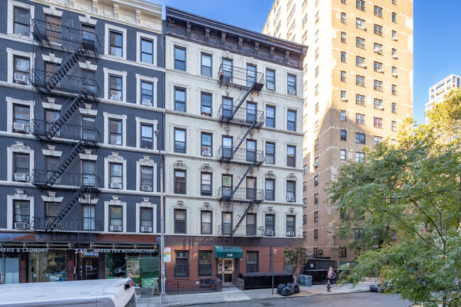 236 E 28th St in New York, NY - Building Photo - Building Photo