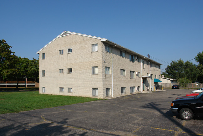 Lee Apartments in Lansing, MI - Foto de edificio - Building Photo