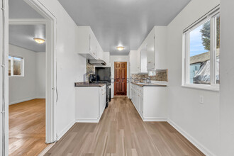 2632 38th Ave in Oakland, CA - Building Photo - Building Photo