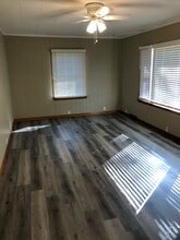 1203 Benton Ave in Johnston City, IL - Building Photo - Building Photo