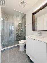 543-1543 Richmond St W in Toronto, ON - Building Photo - Building Photo