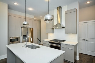 1752 W 18th Pl in Chicago, IL - Building Photo - Building Photo