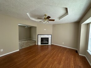 1700 NE Balboa St in Lee's Summit, MO - Building Photo - Building Photo