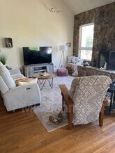 11418 Hardwood Dr in Midlothian, VA - Building Photo - Building Photo