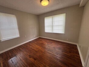 1138 1st Ave N in Texas City, TX - Building Photo - Building Photo