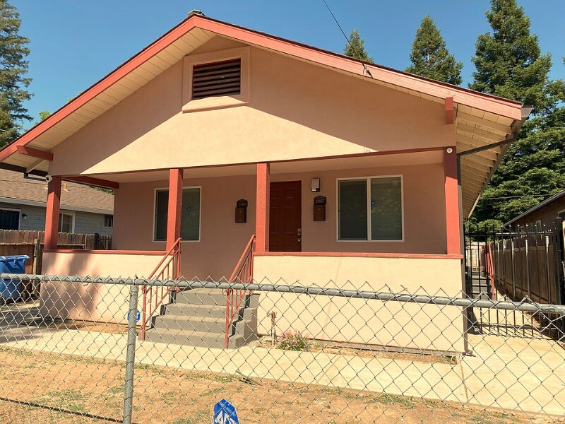 2957 43rd St in Sacramento, CA - Foto de edificio