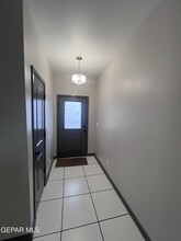 807 HC Gilbert Minjares Dr in Socorro, TX - Building Photo - Building Photo
