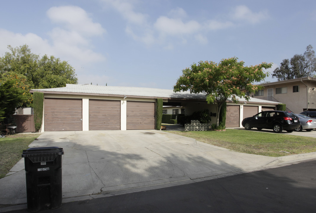 5927 Lemp Ave in North Hollywood, CA - Building Photo