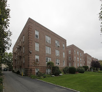 Smith St. Gardens in Freeport, NY - Foto de edificio - Building Photo