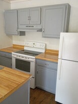 712 Old Roane St in Harriman, TN - Building Photo