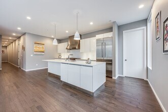 14 I St, Unit 3 in Boston, MA - Building Photo - Building Photo