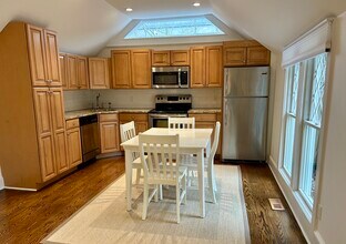 120 Willow St in Southampton, NY - Building Photo - Building Photo
