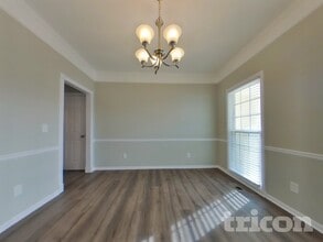 413 Highcliffe Dr in Lee's Summit, MO - Building Photo - Building Photo