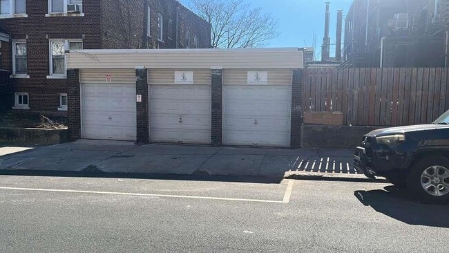 1106 Avenue C in Bayonne, NJ - Building Photo - Building Photo