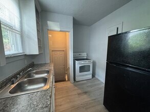 15766 Woodingham Dr in Detroit, MI - Building Photo - Building Photo
