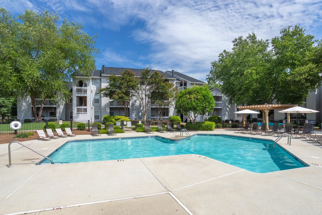 Greyeagle Apartments in Taylors, SC - Building Photo
